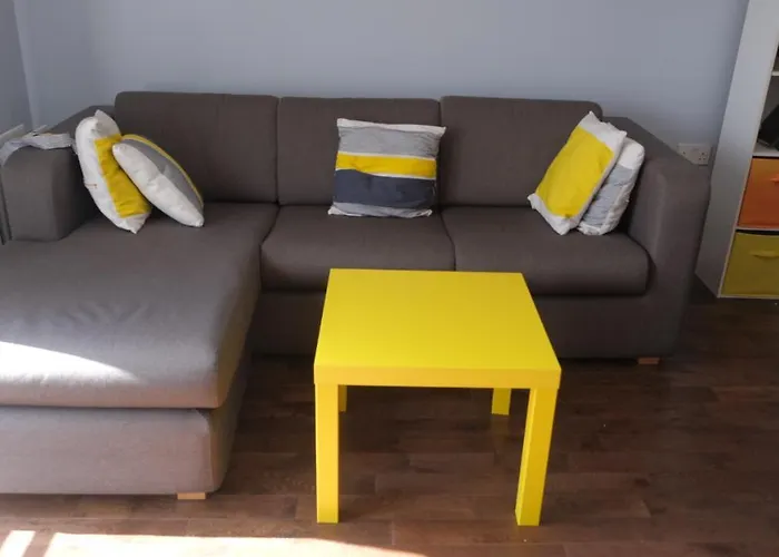 Spacious 1-Bed Flat In North Kensington