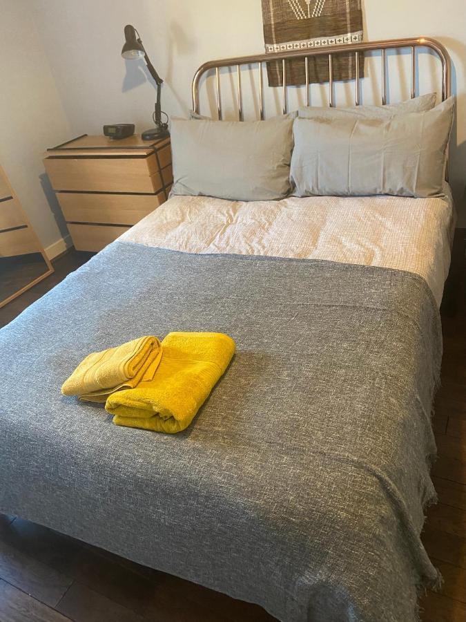 Appartamento Spacious 1-bed Flat In North Kensington Londra